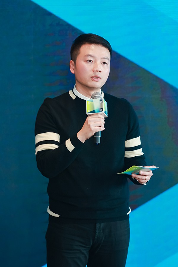 2-華潤置地華東大區設計管理部副總經理姚益先生開幕致辭.jpeg